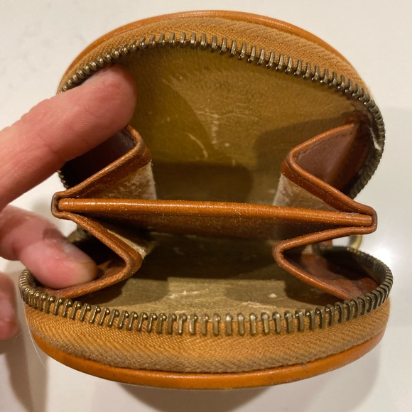 Vintage Dooney and Bourke coin purse British leather - Picture 4 of 4